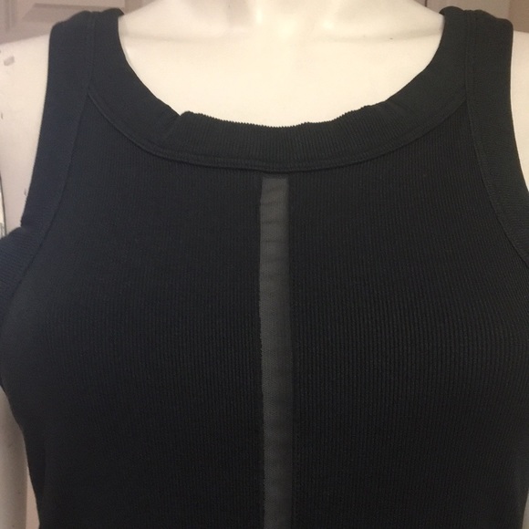 Puma Yoga/Athletic/Athleisure/Training Crop Top, L, NWT! - Picture 2 of 9